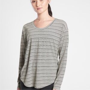 Athleta Cloudlight Stratus Stripped Top size Small H24
